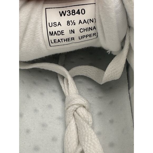 Propet WASHABLE WALKER Women's LIGHTLY USED Casual Shoe White US Size 8.5 Narrow - Picture 10 of 11